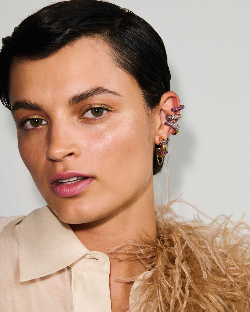 Eva Pavé Ear Cuff