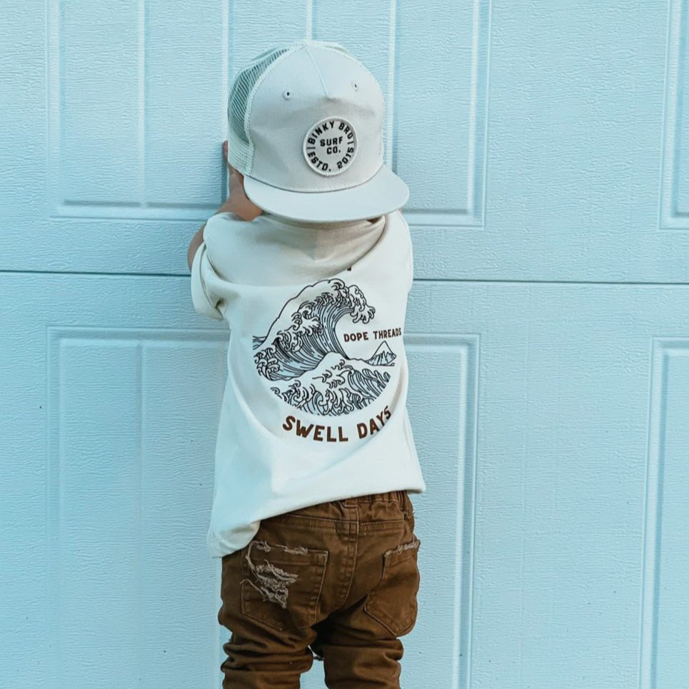 DOPE THREADS SWELL DAYS TEE